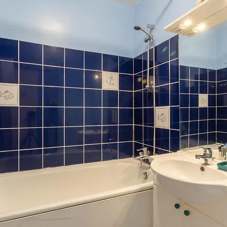 Studio Les Flots Bleus-11 By Interhome *