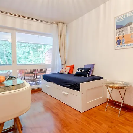 Studio Les Flots Bleus-11 By Interhome Appartement Trouville-sur-Mer